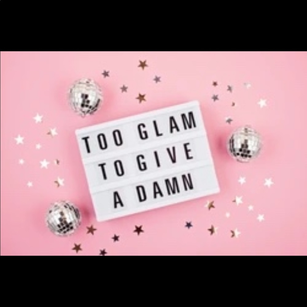 Only if you are Lori 🥰🥰 to glam to give a d$#am
